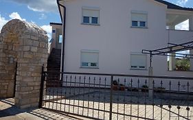Apartment Alina